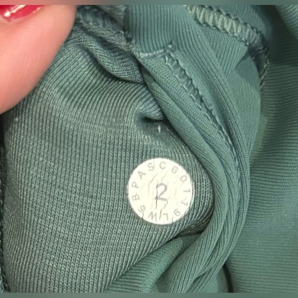 Lululemon Wunder Under High-Rise 7/8 Tight *Full-On Luxtreme 25" - Picture 6 of 6